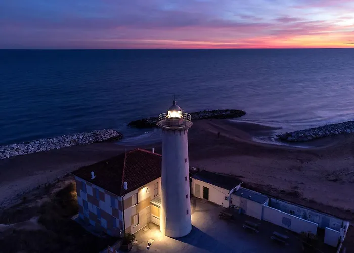 Fantastic One Bedroom With Swimming Pool Appartamento